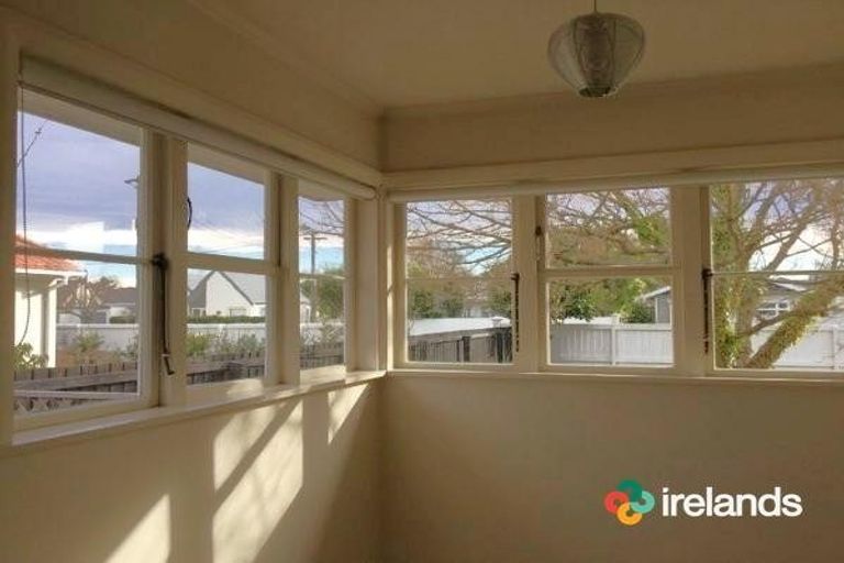 Photo of property in 16 Halton Street, Strowan, Christchurch, 8052