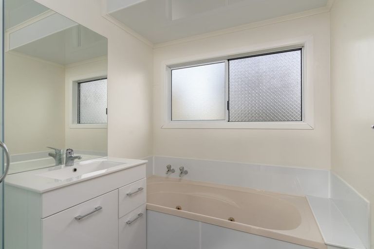 Photo of property in 8 Jellicoe Place, Solway, Masterton, 5810