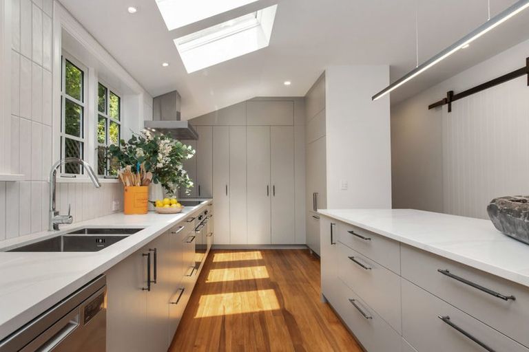 Photo of property in 65 Kotare Street, Fendalton, Christchurch, 8041