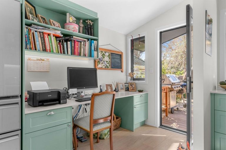 Photo of property in 6 The Strand, Whakapirau, Maungaturoto, 0583