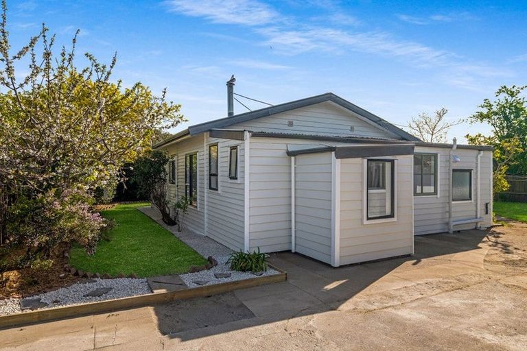 Photo of property in 327a Breezes Road, Aranui, Christchurch, 8061