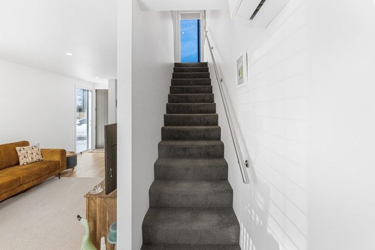 Photo of property in 14 Dallas Lane, Caversham, Dunedin, 9012