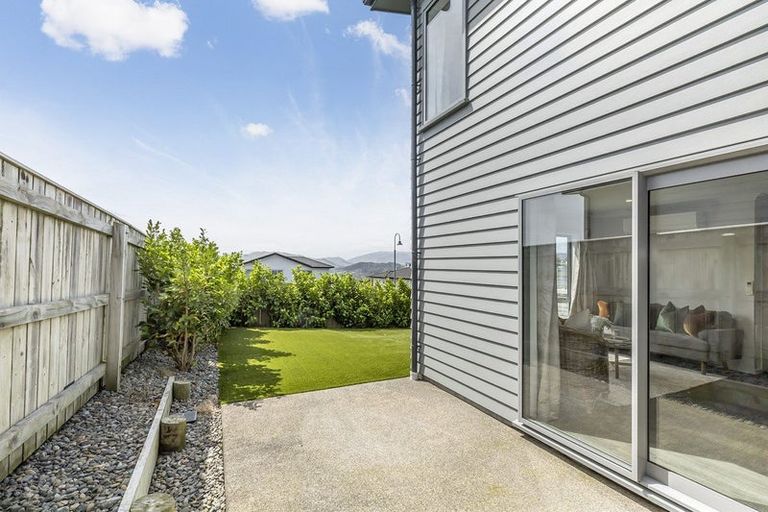 Photo of property in 84 Endeavour Drive, Whitby, Porirua, 5024