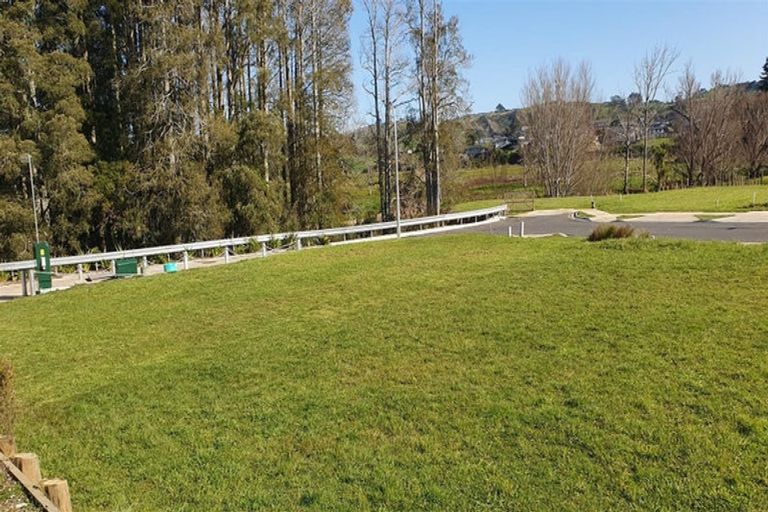 Photo of property in 13 Waimaa Lane, Pokeno, 2402