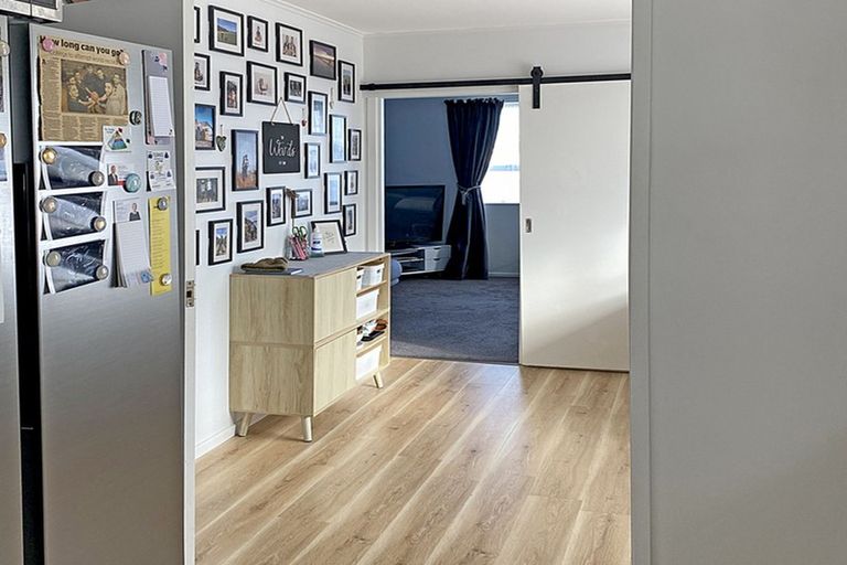 Photo of property in 63 Hinemoa Street, Levin, 5510