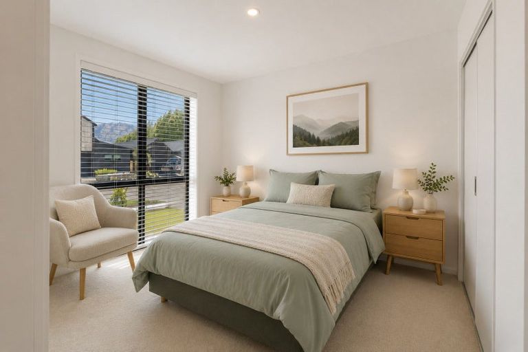 Photo of property in 18 Rushland Road, Jacks Point, 9371