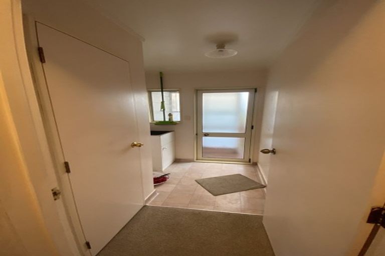 Photo of property in 101 Hillcrest Drive, Kelvin Grove, Palmerston North, 4414