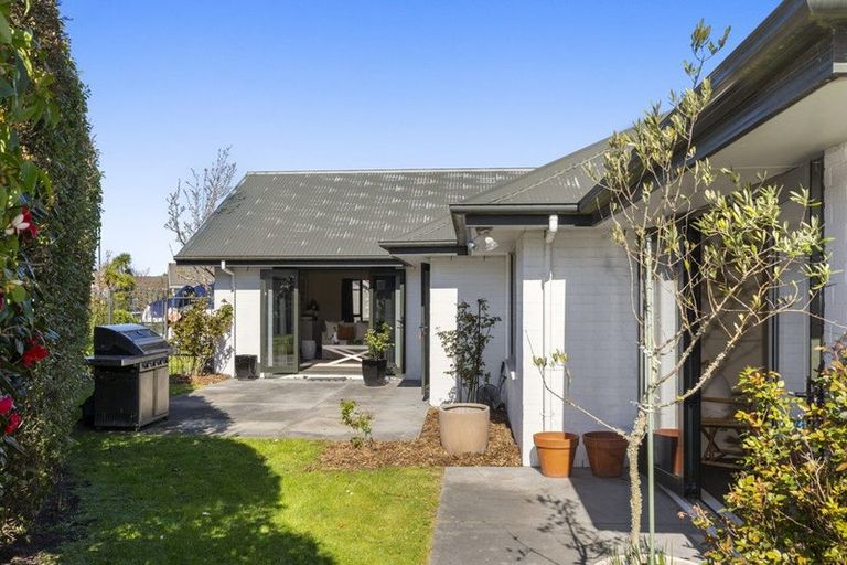 Photo of property in 17 Glencullen Drive, Casebrook, Christchurch, 8051