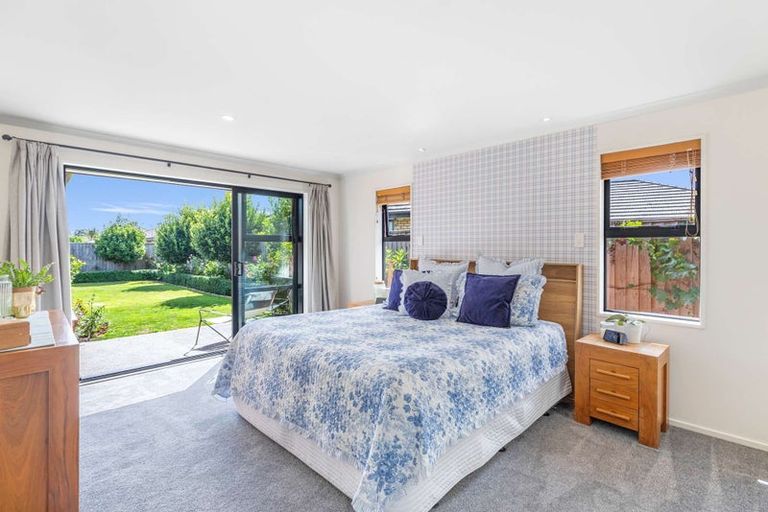 Photo of property in 11 Larne Place, Belfast, Christchurch, 8051