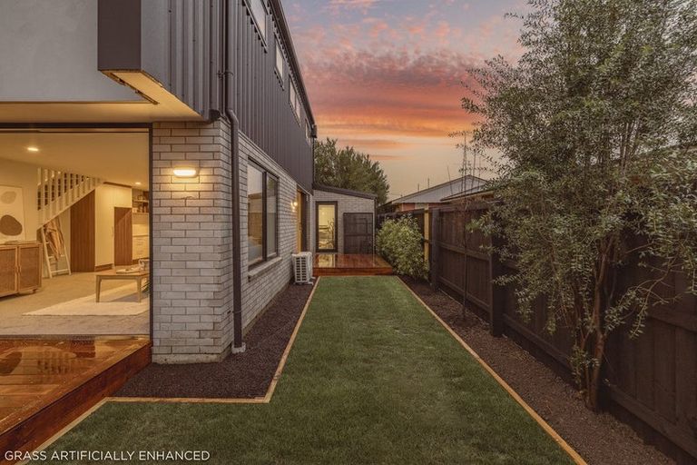 Photo of property in 153 Springfield Road, St Albans, Christchurch, 8014