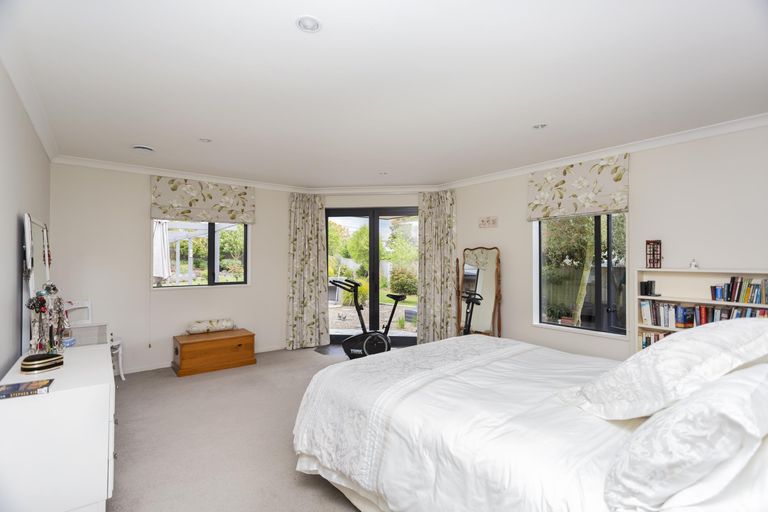 Photo of property in 20 Hannah Place, Holmes Hill, Oamaru, 9401