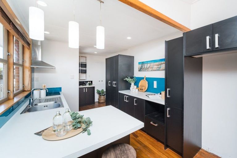 Photo of property in 5 Buick Crescent, Awapuni, Palmerston North, 4412