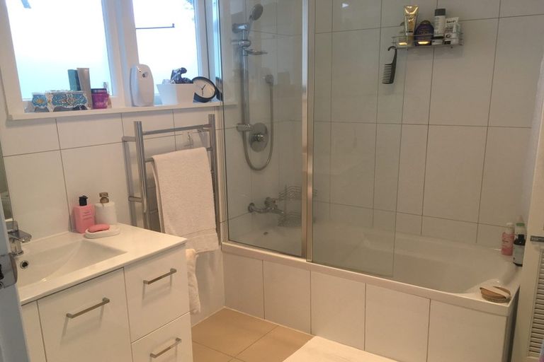 Photo of property in 118 Brookside Terrace, Bryndwr, Christchurch, 8053