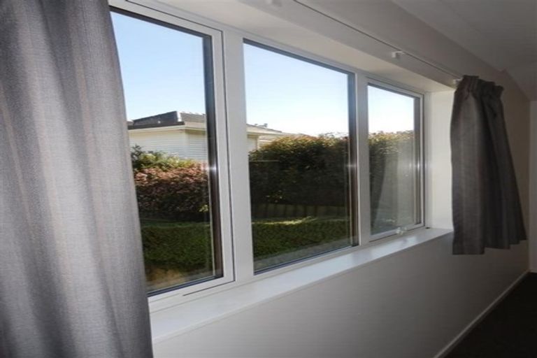 Photo of property in 54a Ranui Terrace, Tawa, Wellington, 5028