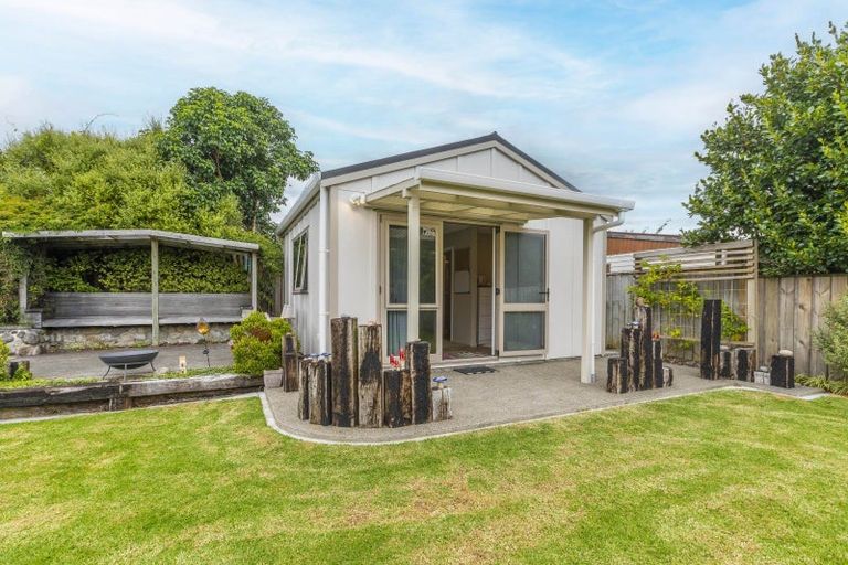 Photo of property in 3 Kanawa Street, Waikanae, 5036