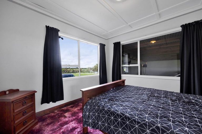 Photo of property in 2288 Eltham Road, Awatuna, Hawera, 4679