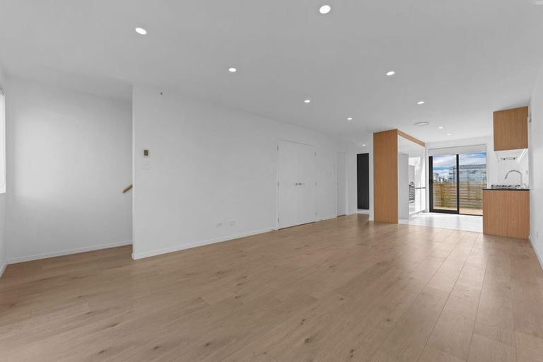 Photo of property in 38 Corporal Street, Papakura, 2110