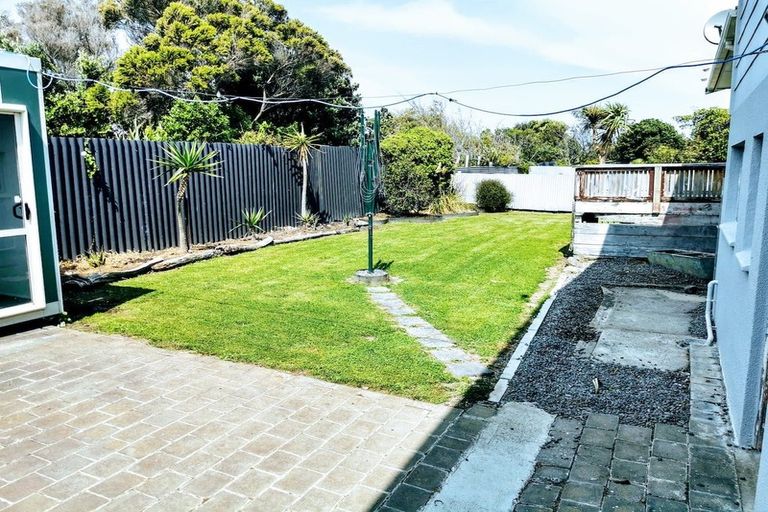 Photo of property in 10a Karaka Street, Castlecliff, Whanganui, 4501
