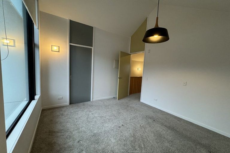 Photo of property in 76 Brougham Street, Mount Victoria, Wellington, 6011