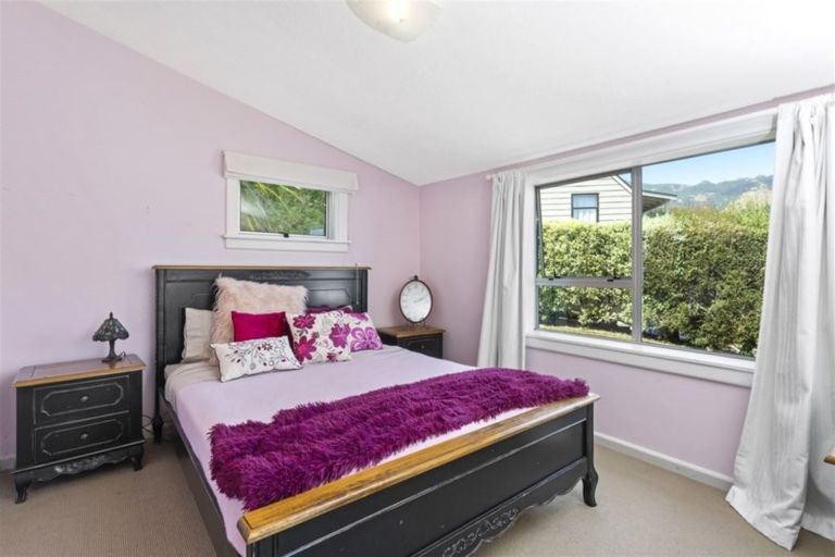 Photo of property in 6 Tirohanga Terrace, Akaroa, 7581