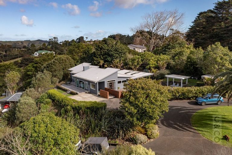 Photo of property in 175 Hanham Road, Kumeu, 0891