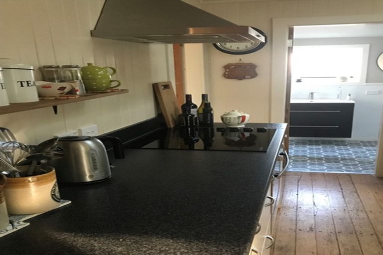 Photo of property in 35 Bay Road, Warrington, Waikouaiti, 9471