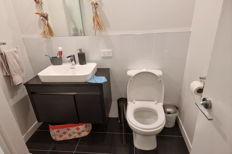 Photo of property in 9/24 Princess Terrace, Newtown, Wellington, 6021