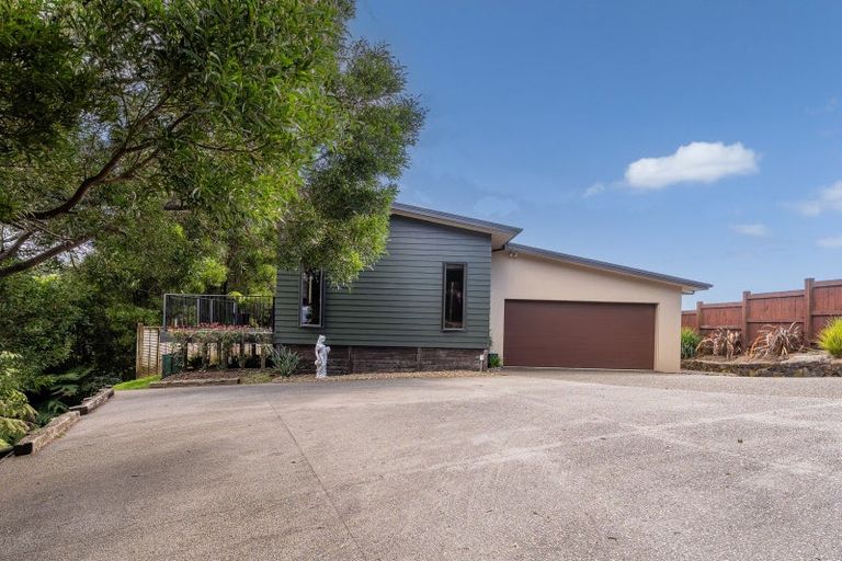 Photo of property in 4 Tarapatiki Drive, Whitianga, 3510