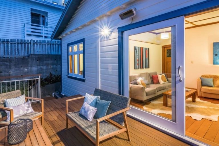 Photo of property in 73 Duncan Terrace, Kilbirnie, Wellington, 6022