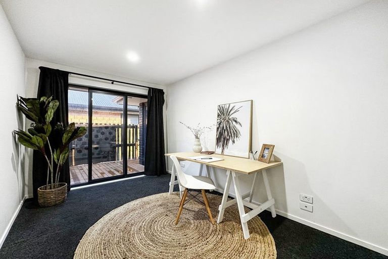 Photo of property in 10 Ensete Road, Wigram, Christchurch, 8025