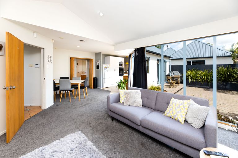 Photo of property in 1/725 Main Road North, Belfast, Christchurch, 8051