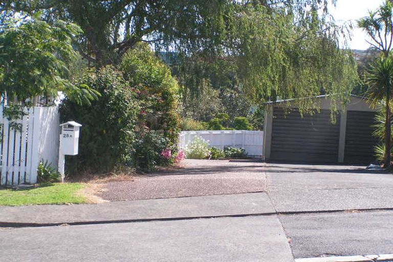 Photo of property in 28a Mariposa Crescent, Birkenhead, Auckland, 0626