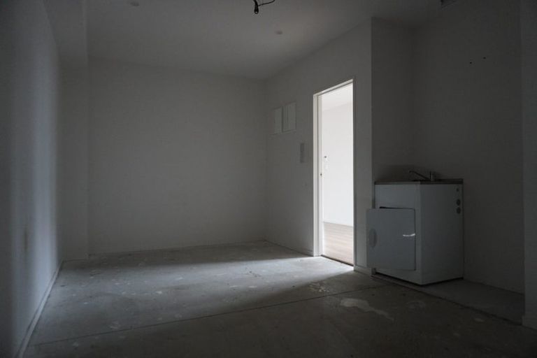 Photo of property in 2 Hoia Street, Papakura, 2110