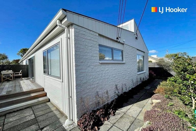 Photo of property in 42a Beach Street, Saint Clair, Dunedin, 9012