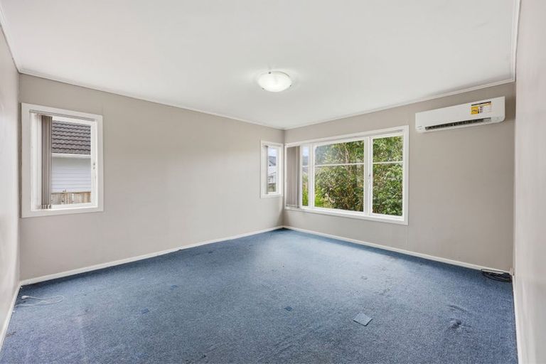 Photo of property in 47 Fairdene Avenue, Henderson, Auckland, 0610