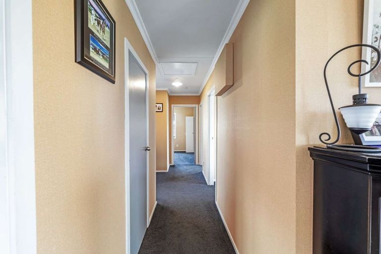 Photo of property in 83 Walker Crescent, East Gore, Gore, 9710