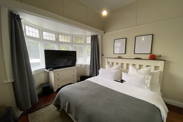 Photo of property in 13c Lawrence Street, Newtown, Wellington, 6021