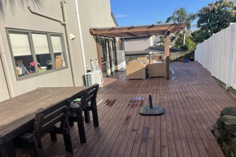 Photo of property in 43 Ponderosa Drive, Oteha, Auckland, 0632