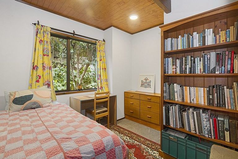 Photo of property in 9 Woodlands Avenue, Snells Beach, 0920