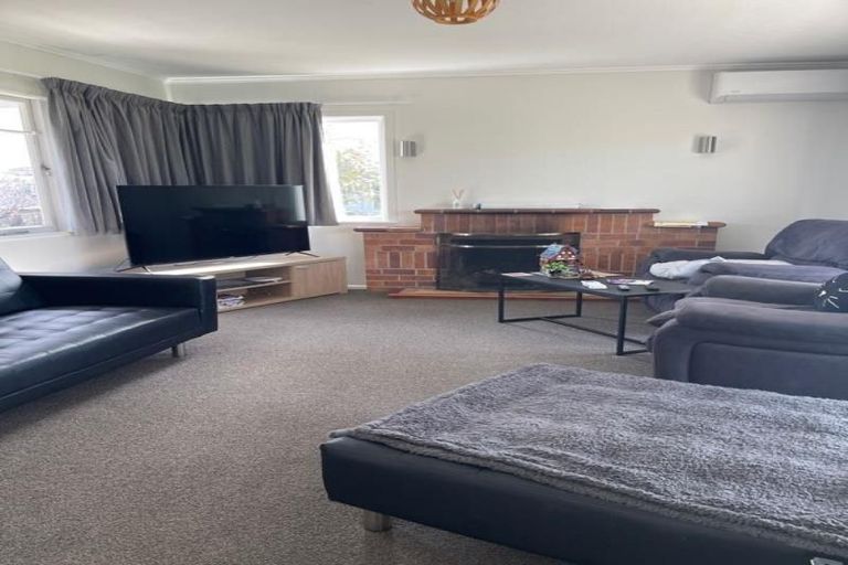 Photo of property in 27 Sherwood Road, Onerahi, Whangarei, 0110