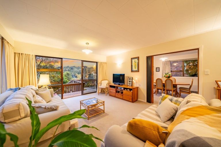 Photo of property in 9 Chichester Drive, Pinehaven, Upper Hutt, 5019