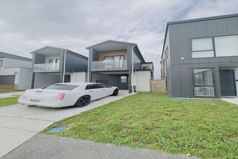 Photo of property in 12 Taiaha Street, Papakura, 2110