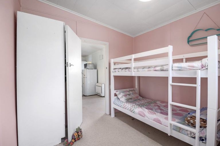 Photo of property in 42 Oxford Road, Lake Rotoma, Rotorua, 3074