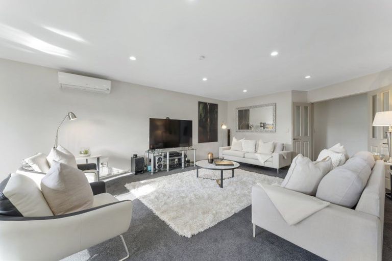 Photo of property in 5 Hideaway Gate, Parklands, Christchurch, 8083