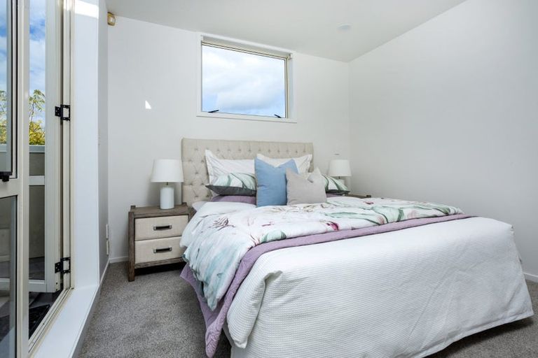 Photo of property in 18/166 Mokoia Road, Chatswood, Auckland, 0626