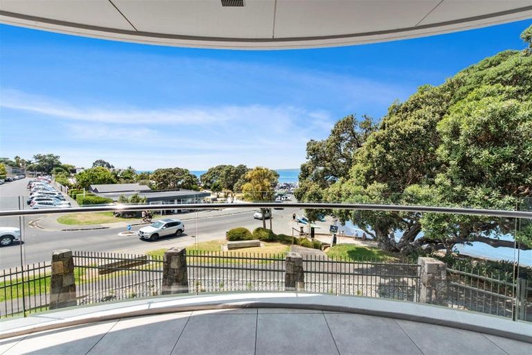 Photo of property in 1/7 The Promenade, Takapuna, Auckland, 0622