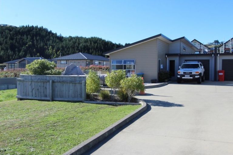 Photo of property in 151 Navigation Drive, Whitby, Porirua, 5024
