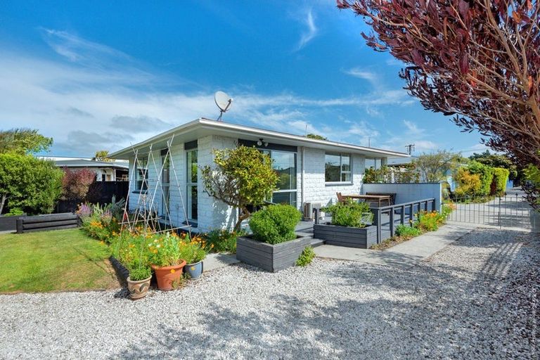 Photo of property in 2/63 Rocking Horse Road, Southshore, Christchurch, 8062
