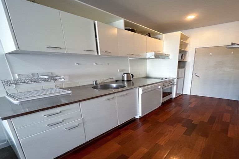 Photo of property in The Aucklander Apartments, 9e/25 Rutland Street, Auckland Central, Auckland, 1010