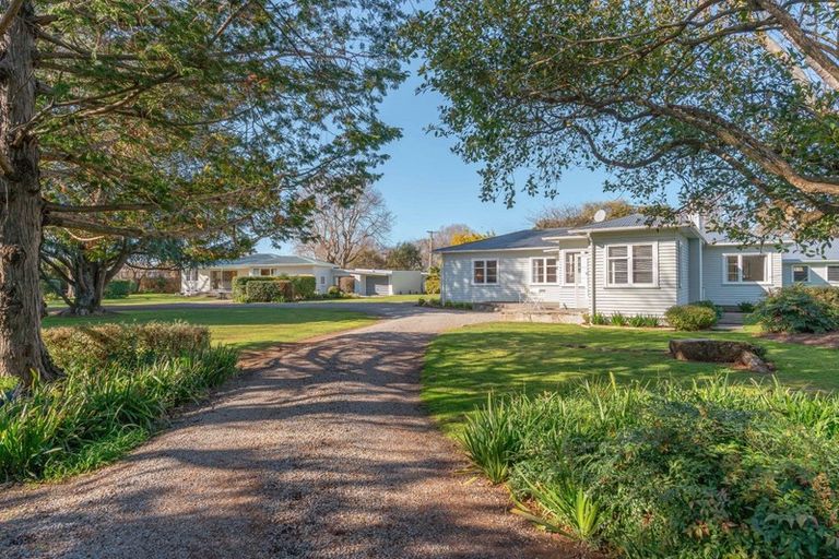 Photo of property in 75 Park Road, Carterton, 5713